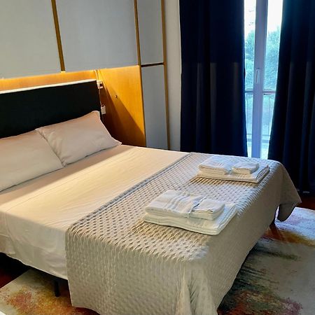 149 Borgo Ticino Suite Attico Di Lusso Con Terrazzo E Parking Privato Павия Экстерьер фото
